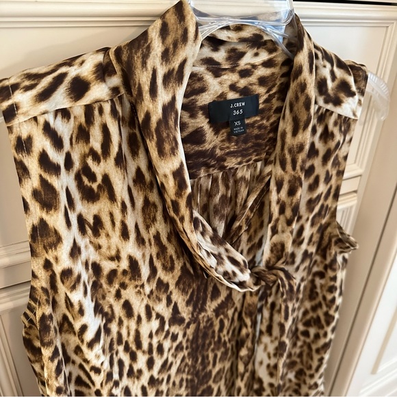 J. CREW LEOPARD PRINT TIE NECK SLEEVELESS TOP SIZE XS - Picture 6 of 10